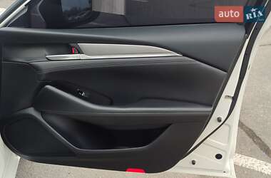 Седан Mazda 6 2022 в Днепре