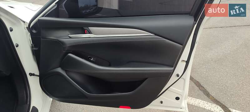 Седан Mazda 6 2022 в Днепре