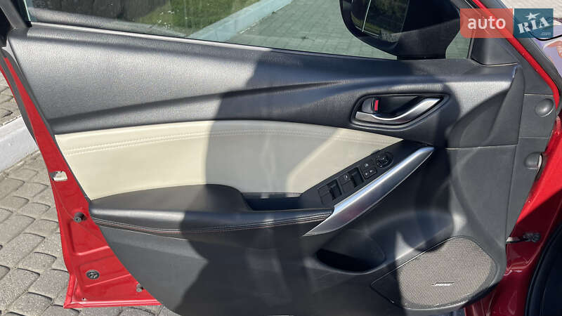 Седан Mazda 6 2014 в Львове