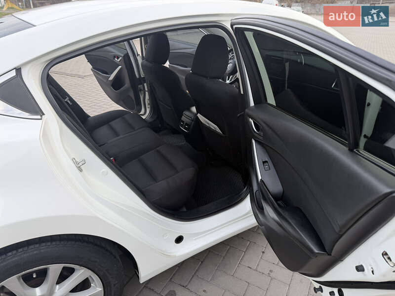 Седан Mazda 6 2013 в Каменском