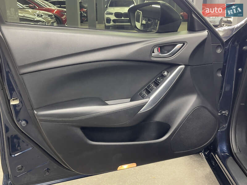 Седан Mazda 6 2016 в Харькове