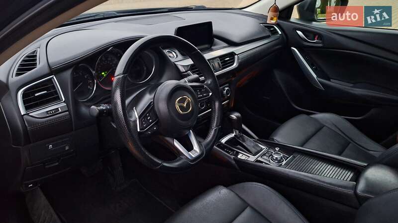 Седан Mazda 6 2017 в Одессе