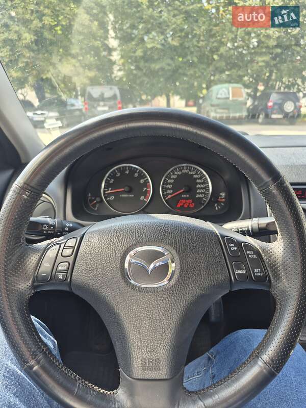 Седан Mazda 6 2004 в Сумах
