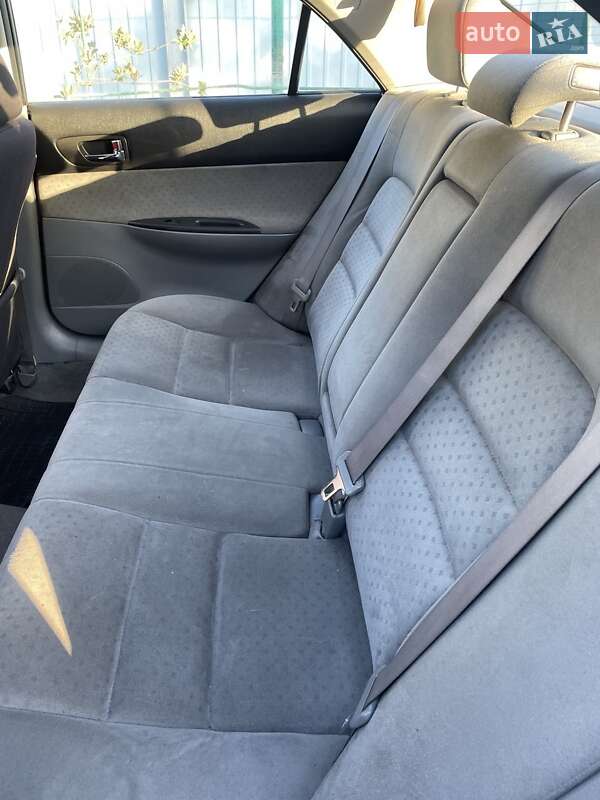 Седан Mazda 6 2003 в Обухове