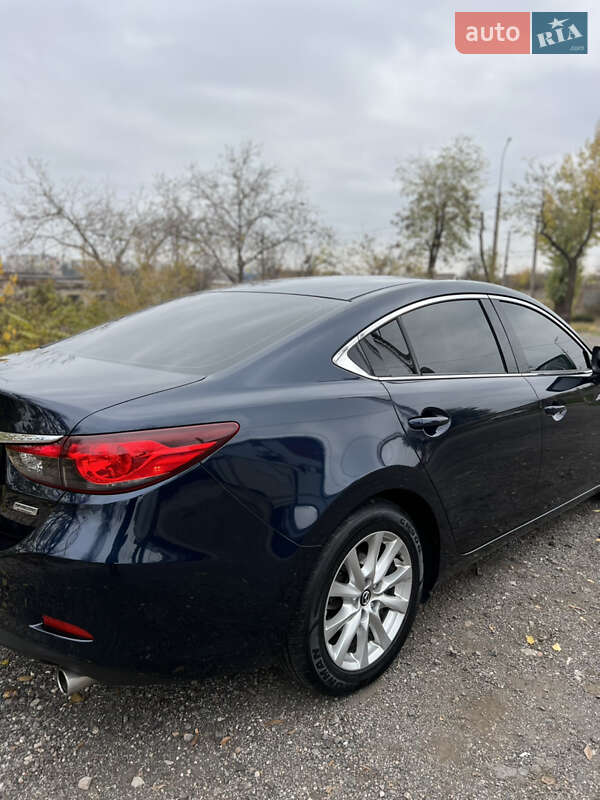Седан Mazda 6 2016 в Кривом Роге