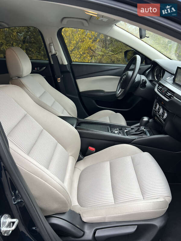 Седан Mazda 6 2016 в Кривом Роге
