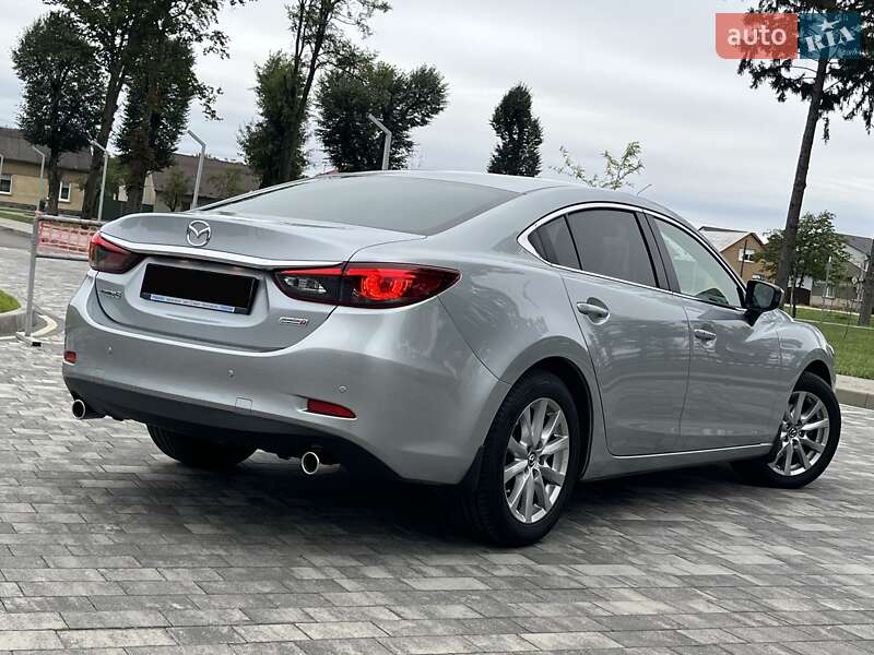Седан Mazda 6 2016 в Мукачево