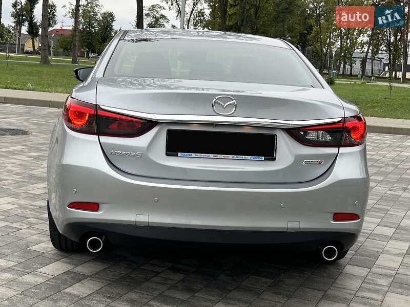 Седан Mazda 6 2016 в Мукачево
