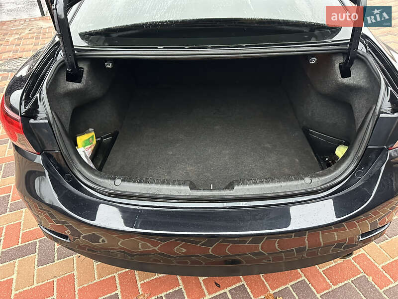 Седан Mazda 6 2014 в Чернігові