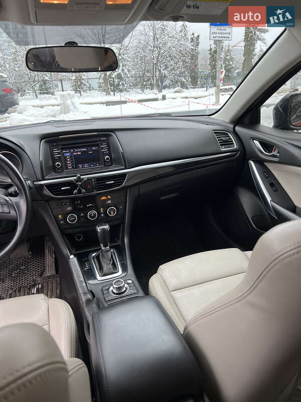 Седан Mazda 6 2014 в Львові