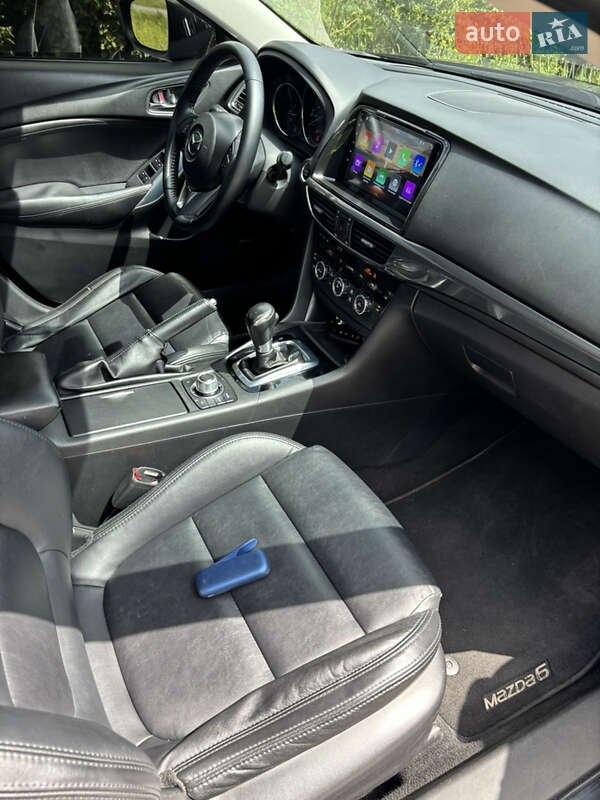 Седан Mazda 6 2015 в Киеве