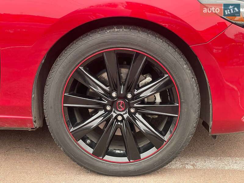 Седан Mazda 6 2019 в Киеве