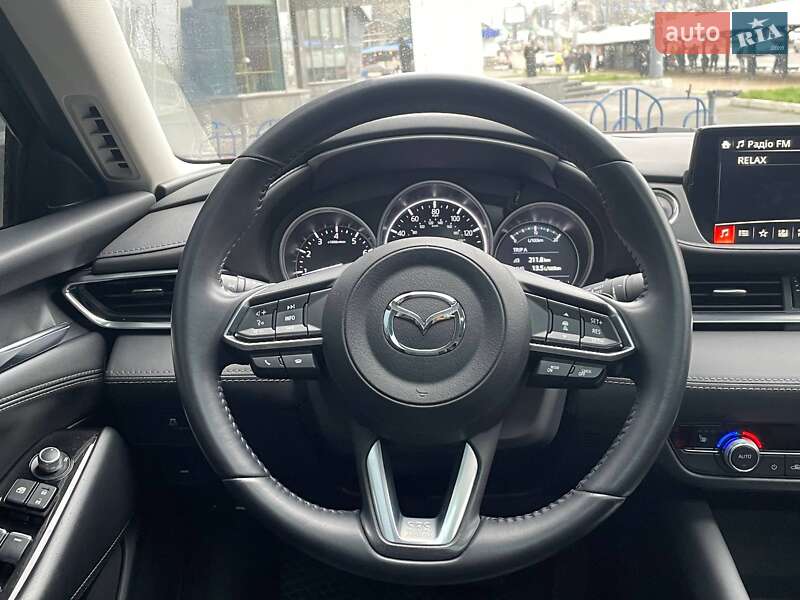 Седан Mazda 6 2019 в Киеве