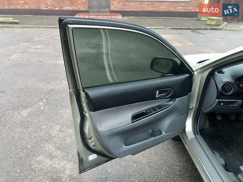 Седан Mazda 6 2003 в Прилуках