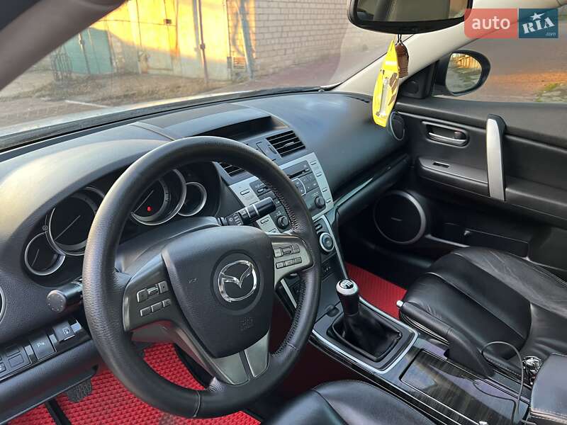 Седан Mazda 6 2008 в Запоріжжі