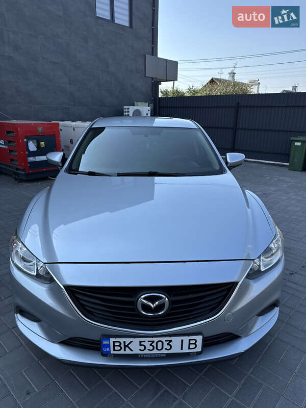 Седан Mazda 6 2016 в Костополе