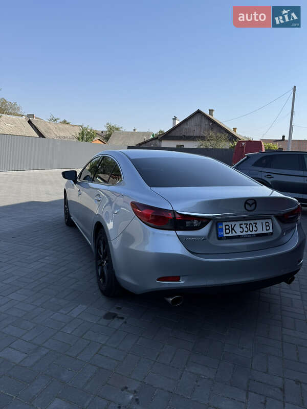 Седан Mazda 6 2016 в Костополе