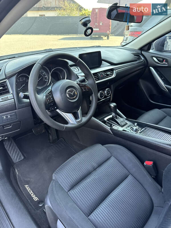 Седан Mazda 6 2016 в Костополе