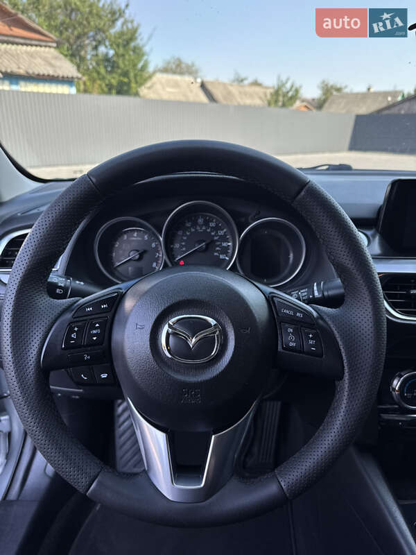Седан Mazda 6 2016 в Костополе