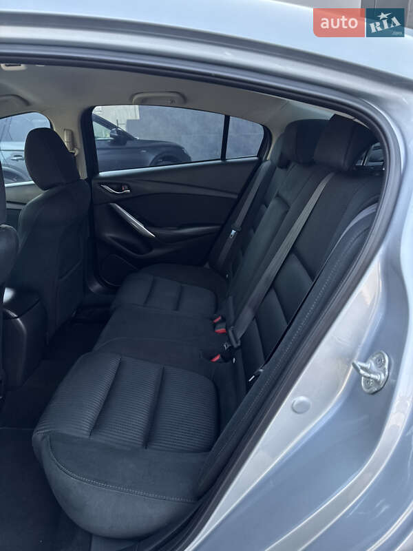 Седан Mazda 6 2016 в Костополе