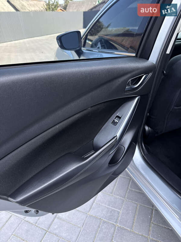 Седан Mazda 6 2016 в Костополе