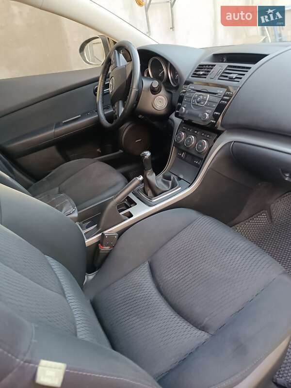 Универсал Mazda 6 2011 в Попельне