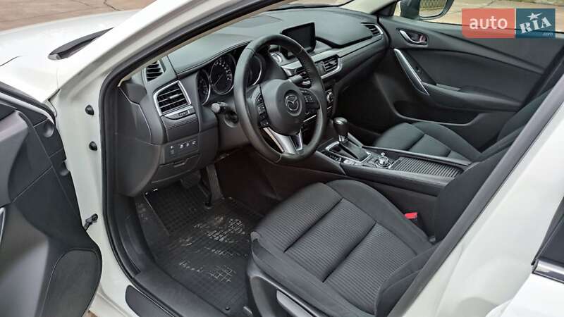 Седан Mazda 6 2015 в Сумах
