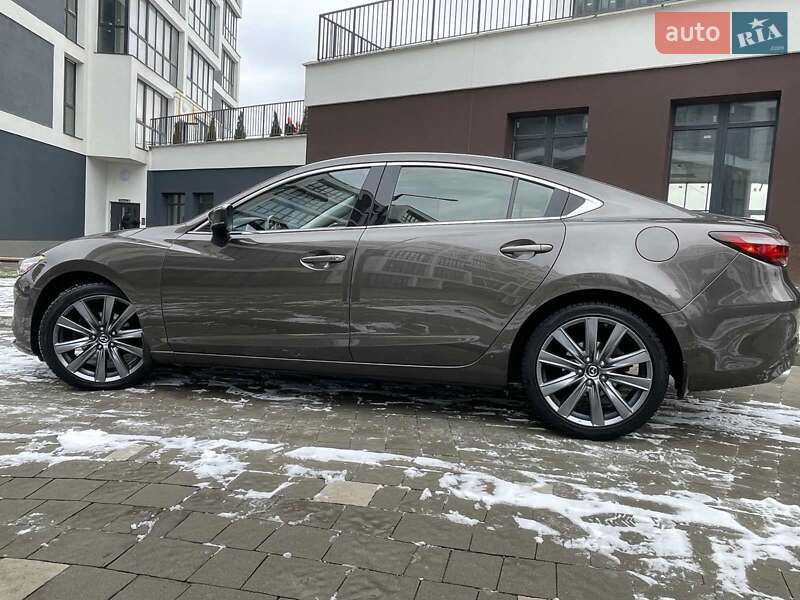 Седан Mazda 6 2018 в Львові