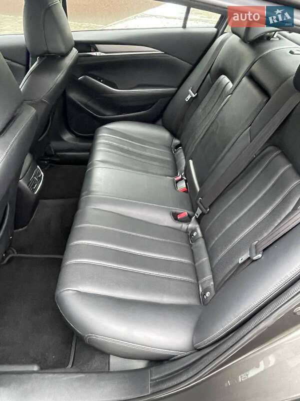 Седан Mazda 6 2018 в Львові