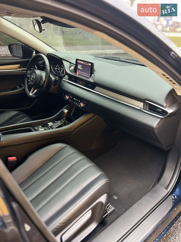Седан Mazda 6 2018 в Кропивницькому