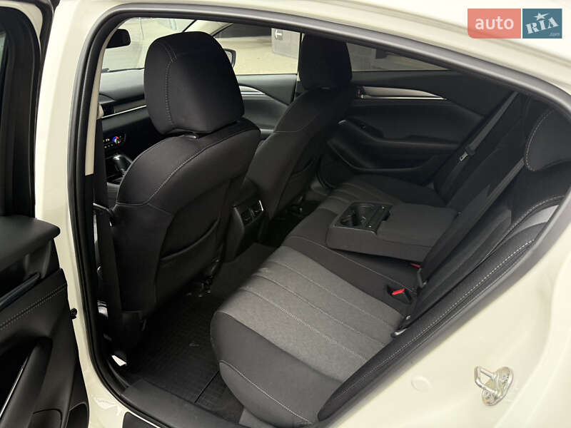 Седан Mazda 6 2019 в Киеве