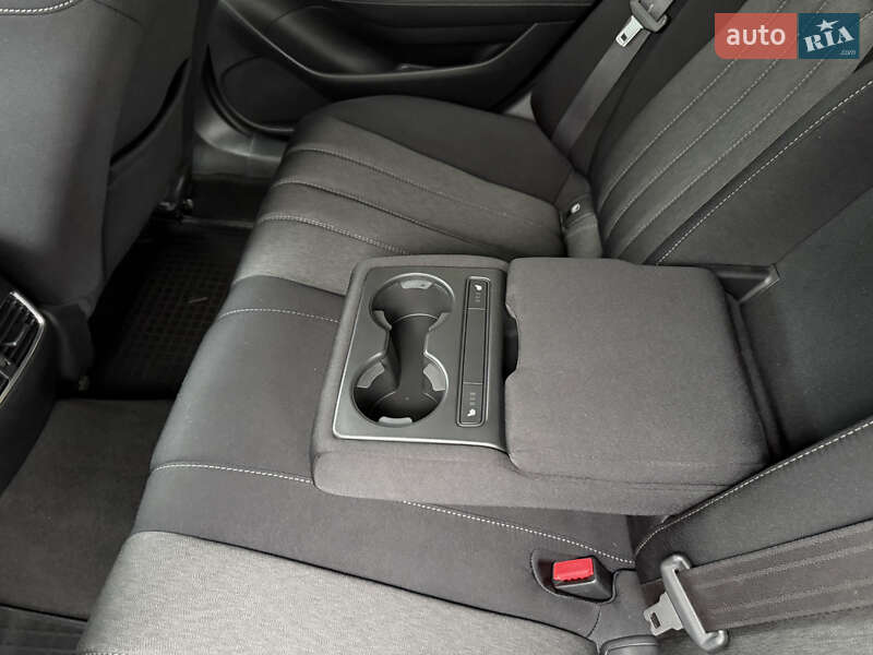 Седан Mazda 6 2019 в Киеве