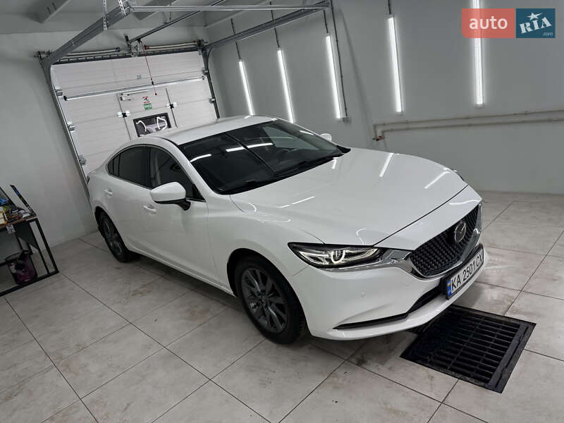 Седан Mazda 6 2019 в Киеве