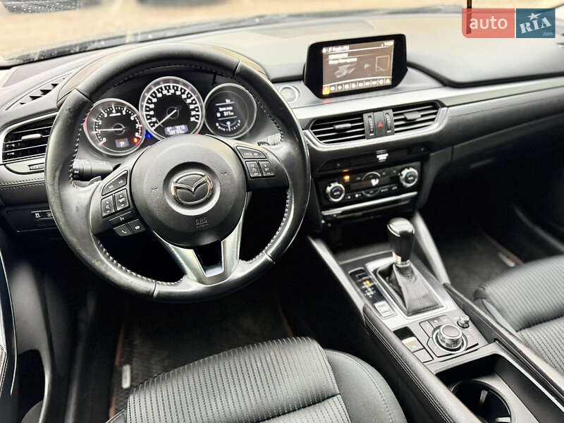Седан Mazda 6 2015 в Киеве