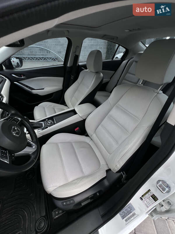 Седан Mazda 6 2015 в Кропивницком