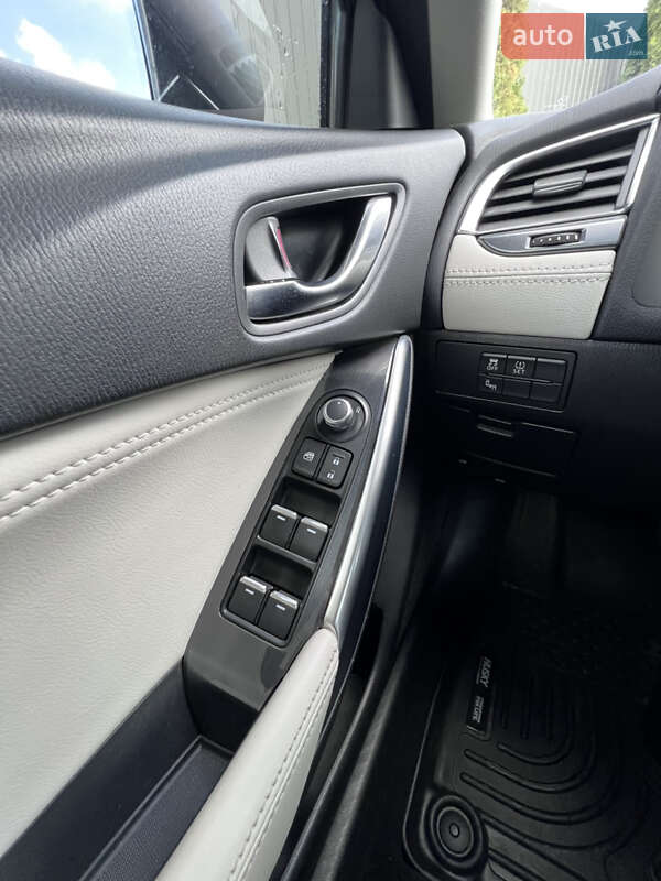 Седан Mazda 6 2015 в Кропивницком