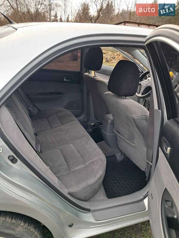 Седан Mazda 6 2002 в Луцьку