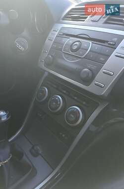 Седан Mazda 6 2008 в Ватутино
