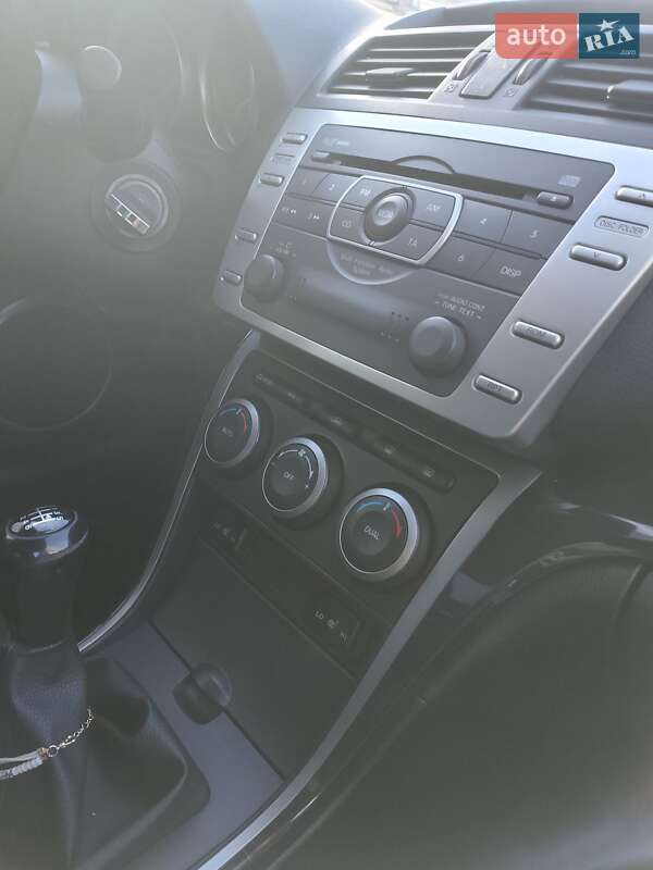 Седан Mazda 6 2008 в Ватутино