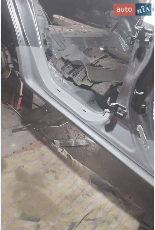 Лифтбек Mazda 6 2004 в Каневе фото 16 Лифтбек Mazda 6 2004 в Каневе