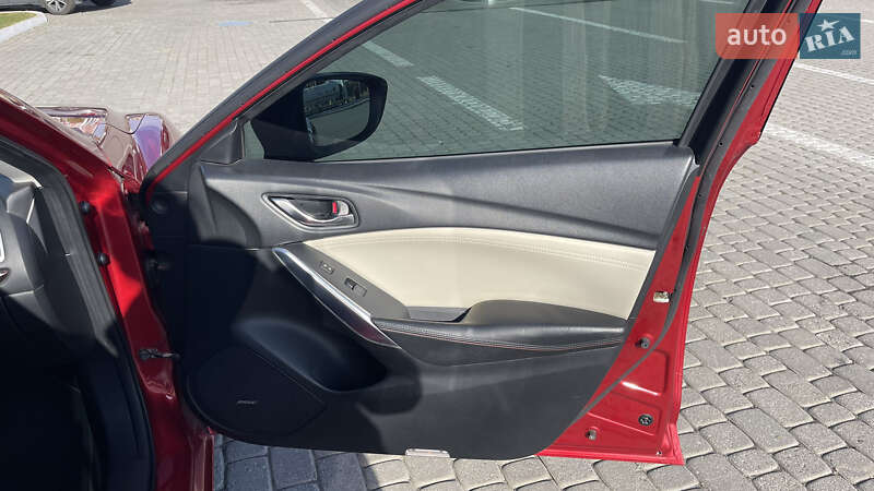 Седан Mazda 6 2014 в Львові