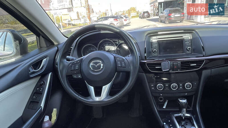 Седан Mazda 6 2014 в Львові