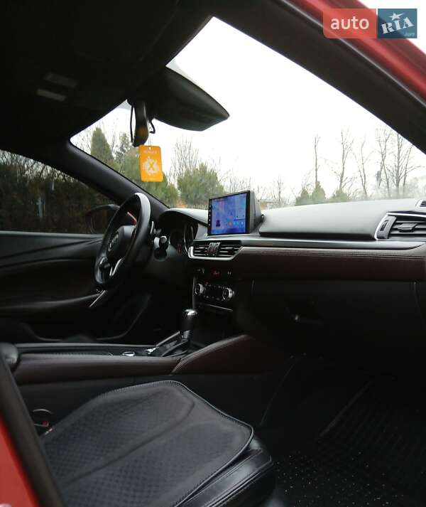 Седан Mazda 6 2015 в Надвірній