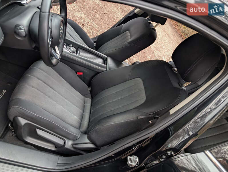 Седан Mazda 6 2019 в Киеве