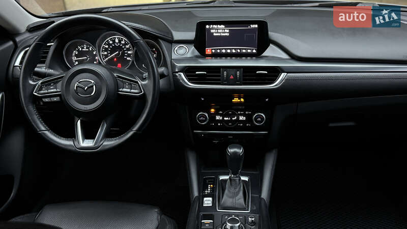 Седан Mazda 6 2017 в Николаеве