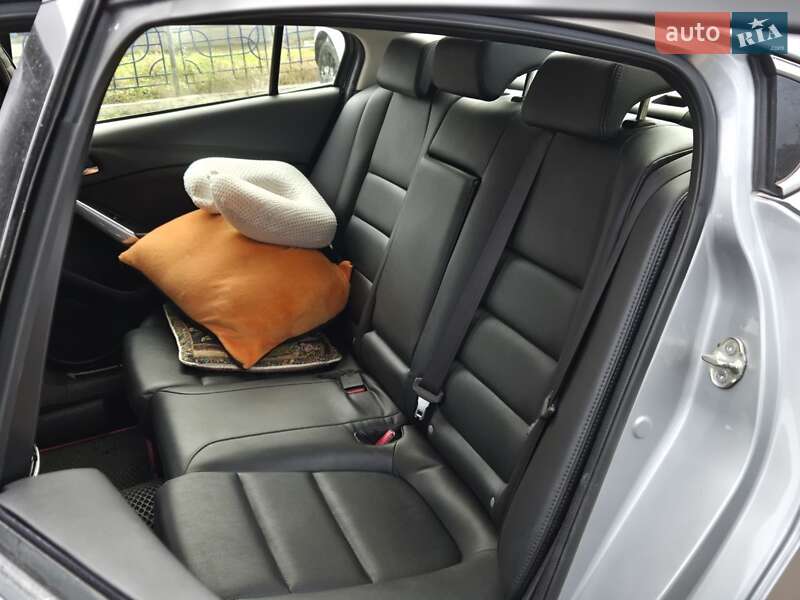 Седан Mazda 6 2016 в Киеве