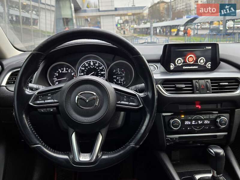 Седан Mazda 6 2016 в Киеве