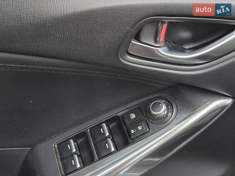 Седан Mazda 6 2016 в Киеве