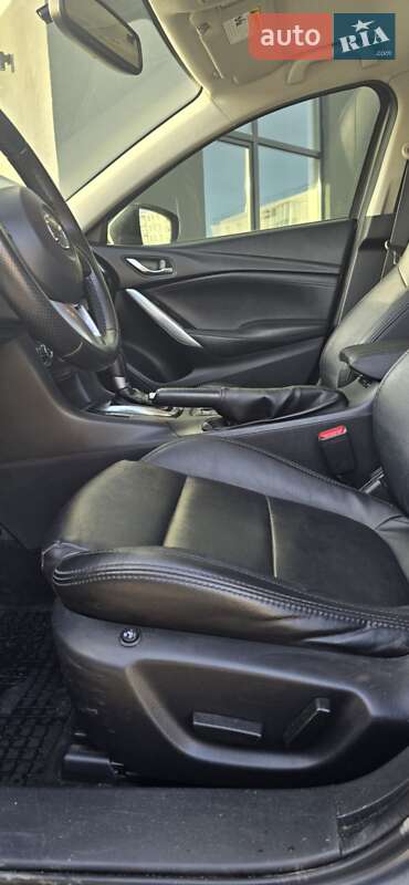 Седан Mazda 6 2014 в Львове
