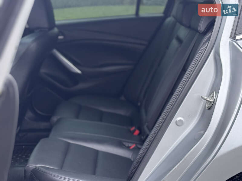 Седан Mazda 6 2016 в Запорожье